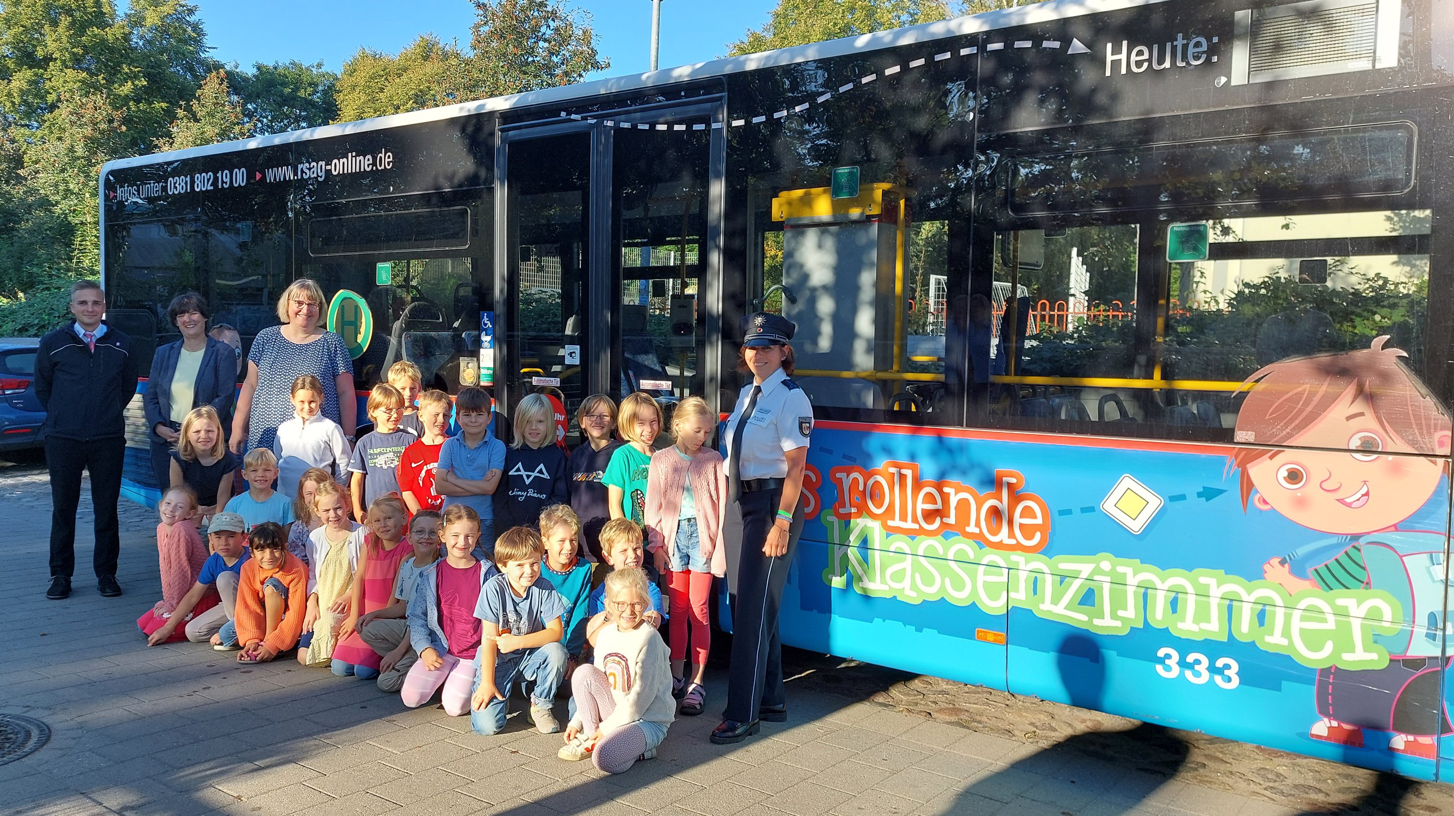 Gewinner_Plakatwettbewerb_Busschule_21.09.2023__c_RSAG.jpg
